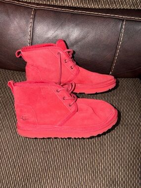 UGG Neumel chukka boots